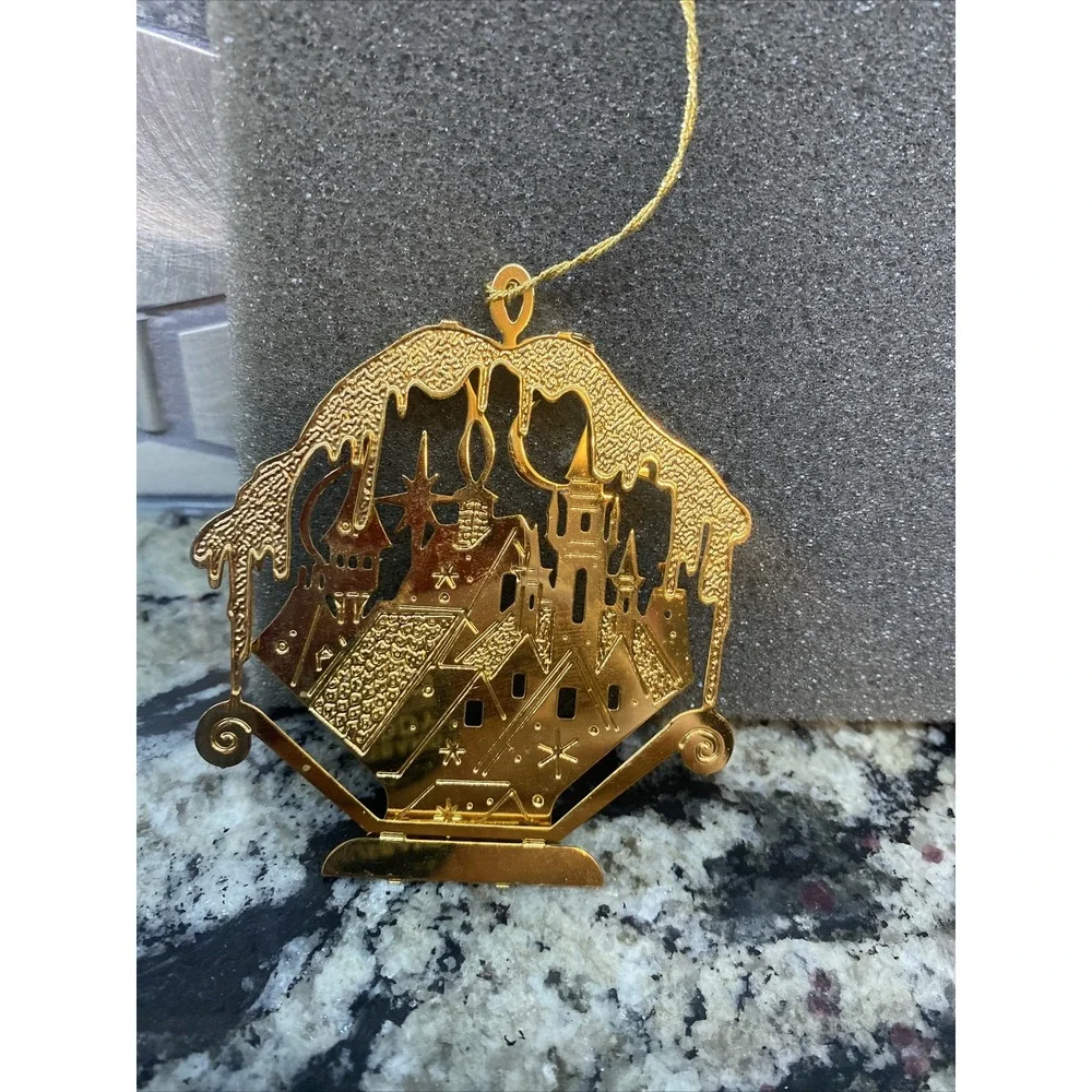 Danbury Mint Gold‎ Disney Ornaments